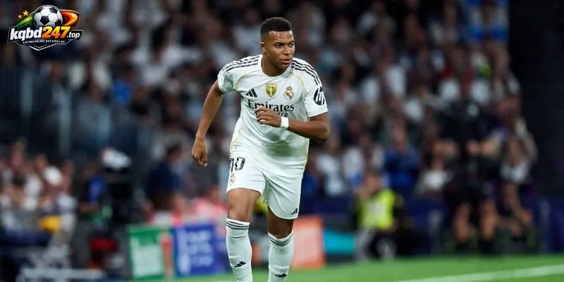 Mbappe Khẳng Định Champions League Mới Là Mục Tiêu Số Một 4 Người hâm mộ đặt niềm tin lớn vào Mbappe